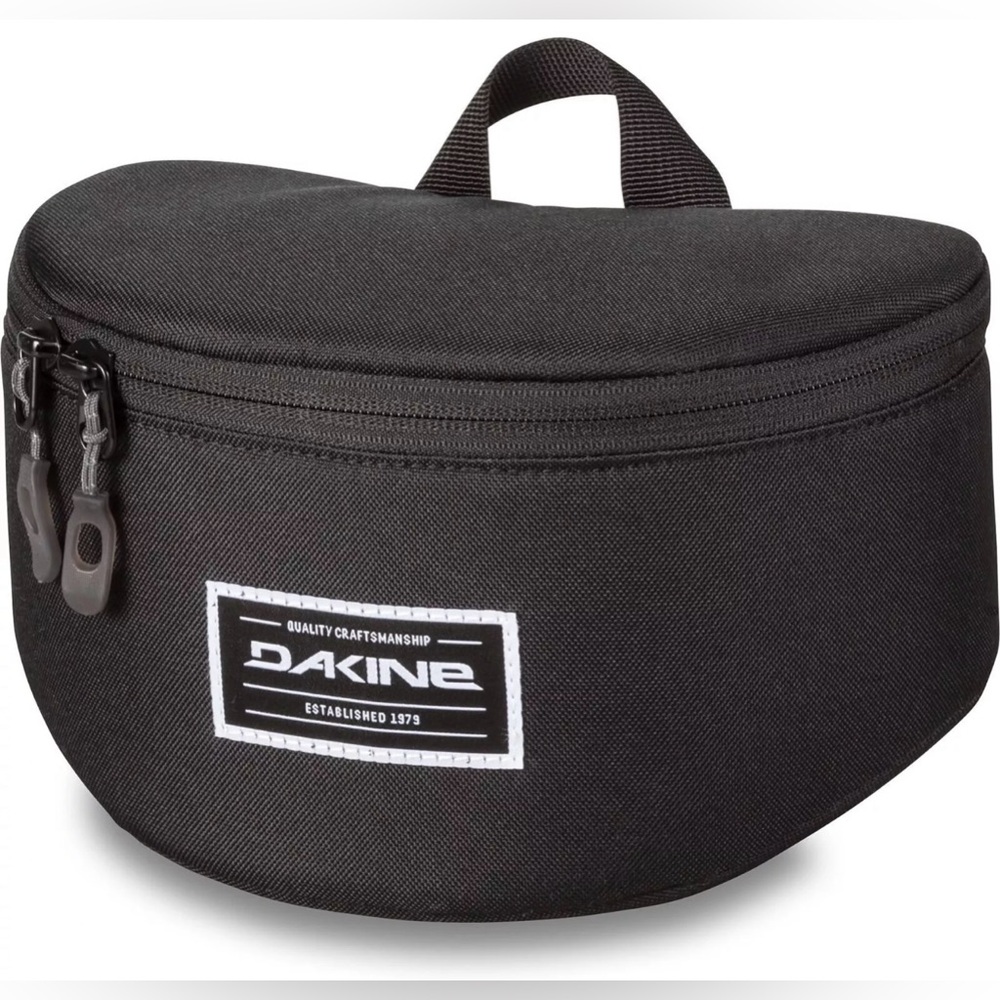 New w/o tags goggles case